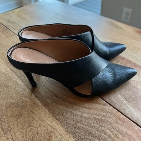 Calvin Klein Shoes - Calvin klein short heels